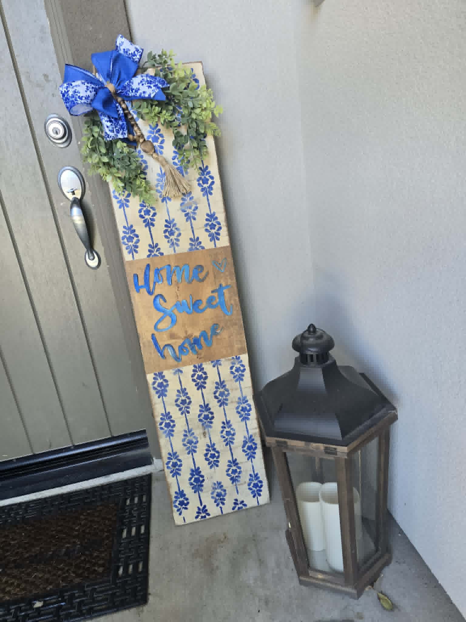 Door leaner